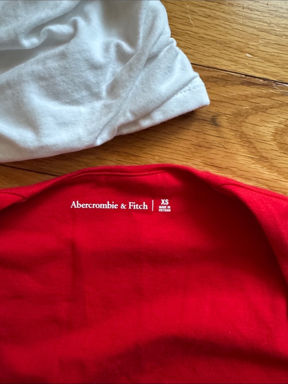 Abercrombie Ava Long Sleeve Tops Bundle XS - both never worn! - Picture 3 of 4